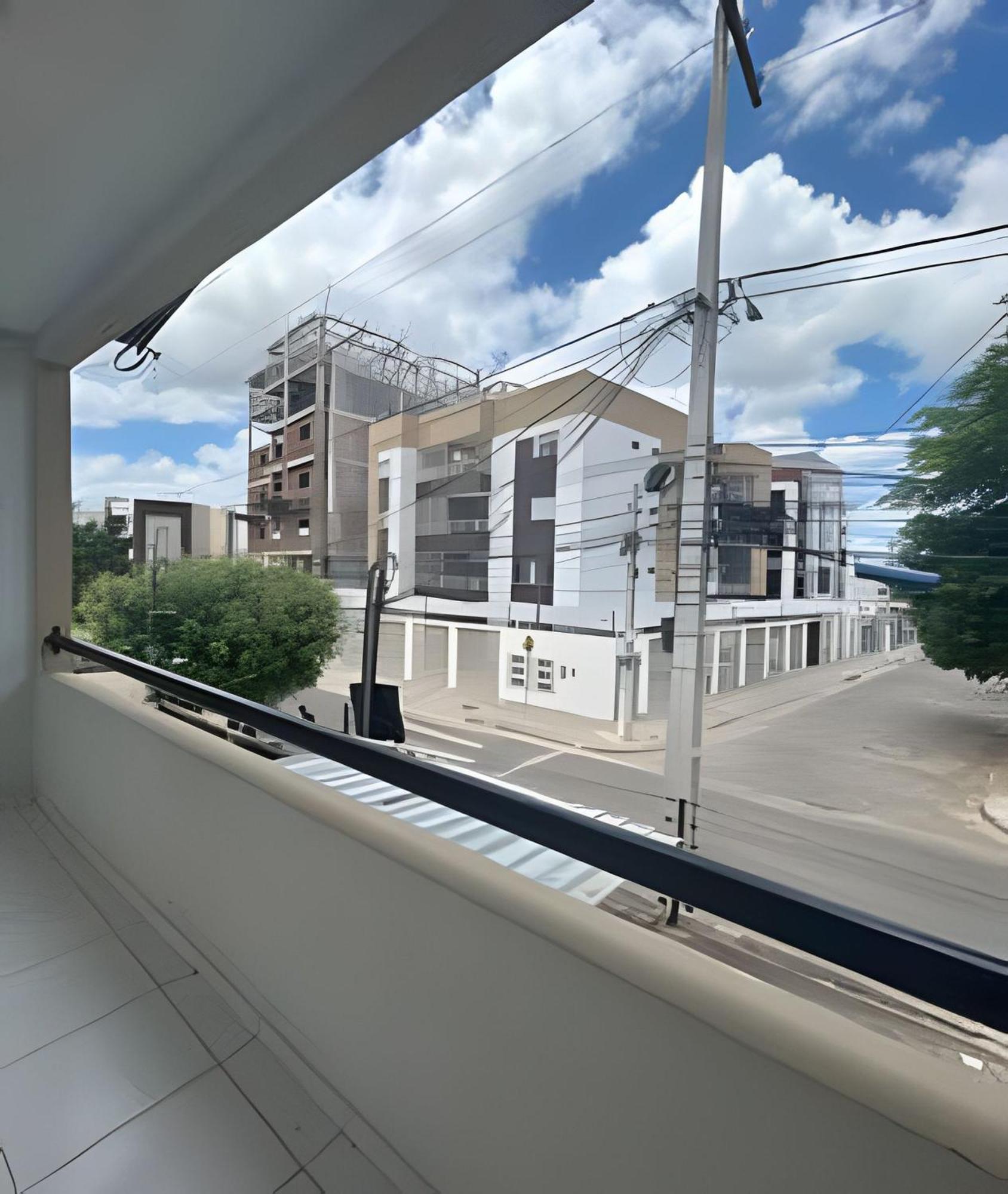 Ate 10 Pessoas, Prox. Ao Shopping, Ar Condicionado, Garagem A *